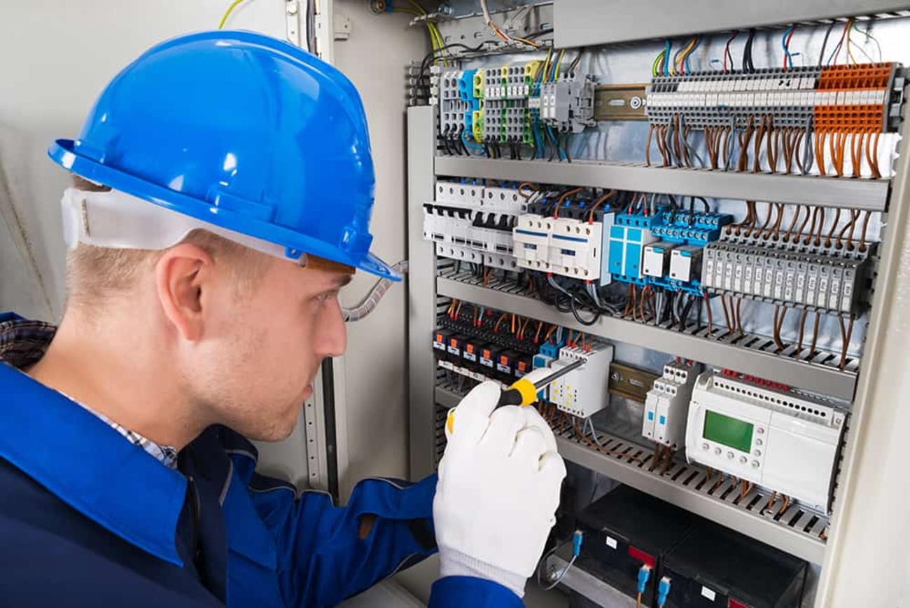 Elektroniker für Energie- und Gebäudetechnik (m/w/d) bei Elektro Schönheide GmbH in Schönheide