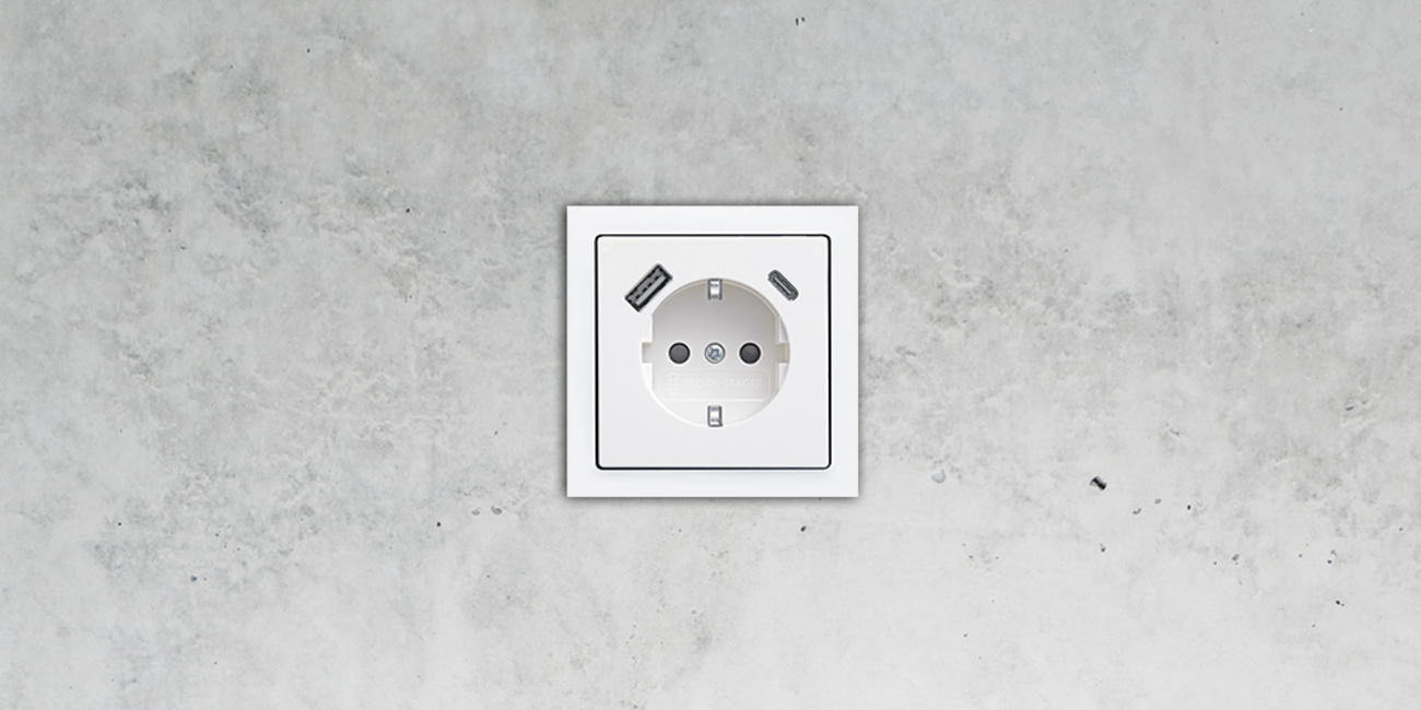 SCHUKO® USB-Steckdose bei Elektro Schönheide GmbH in Schönheide